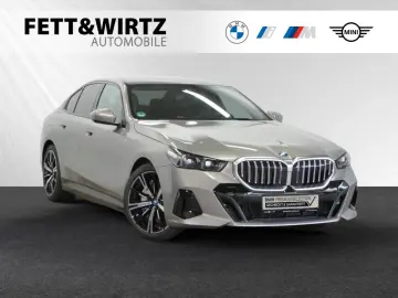 550e xDrive  € 1.190 Zubehörbonus M Sport