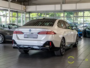 550 e xDrive M Sport Inno Travel Carbon Comfort