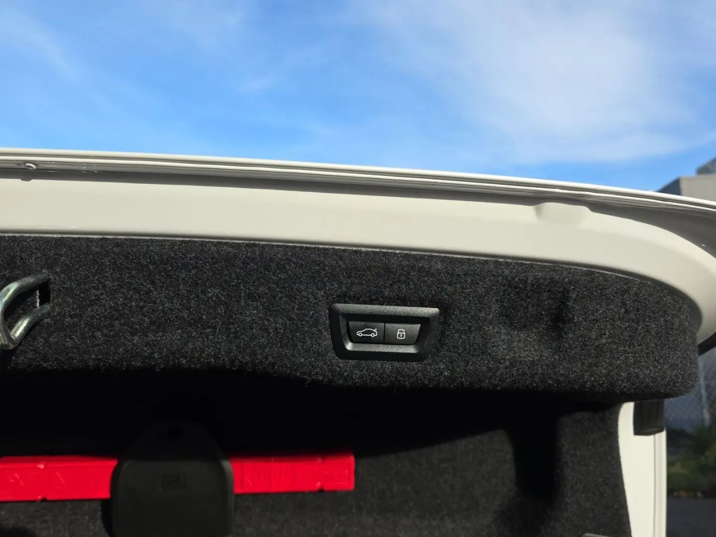 550e xDrive Limousine DrivAssProf ParkAss Pano B