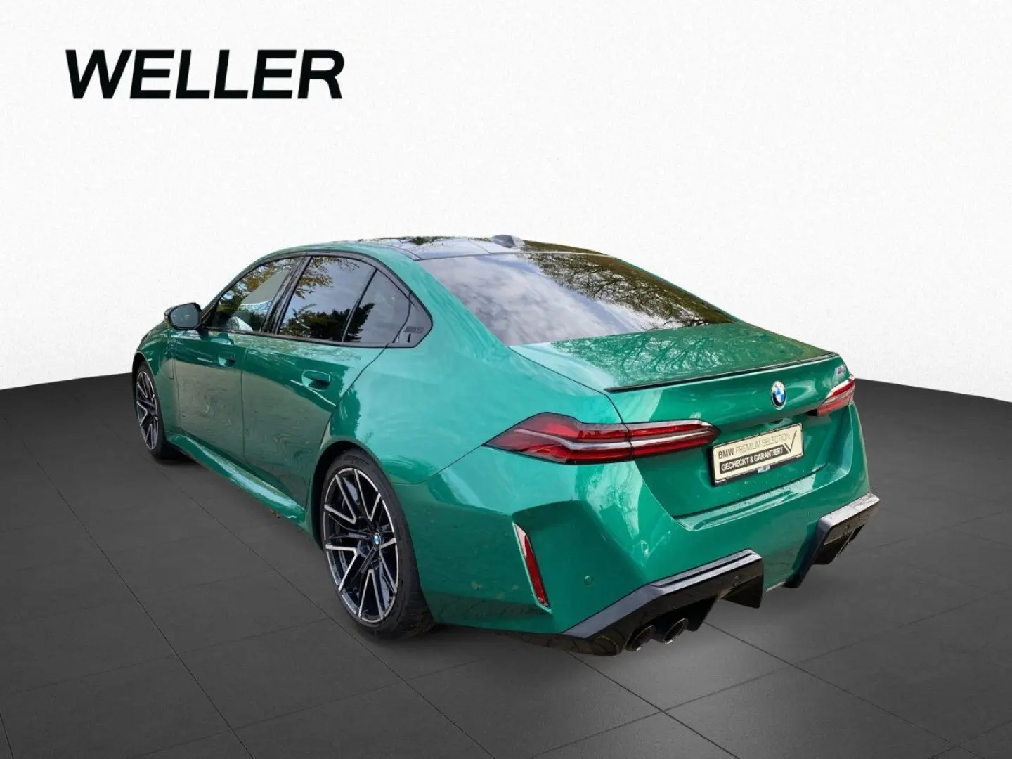 M5 Lim DA PA-Prof HUD B&W Sitzbel Pano Ad-LED 21