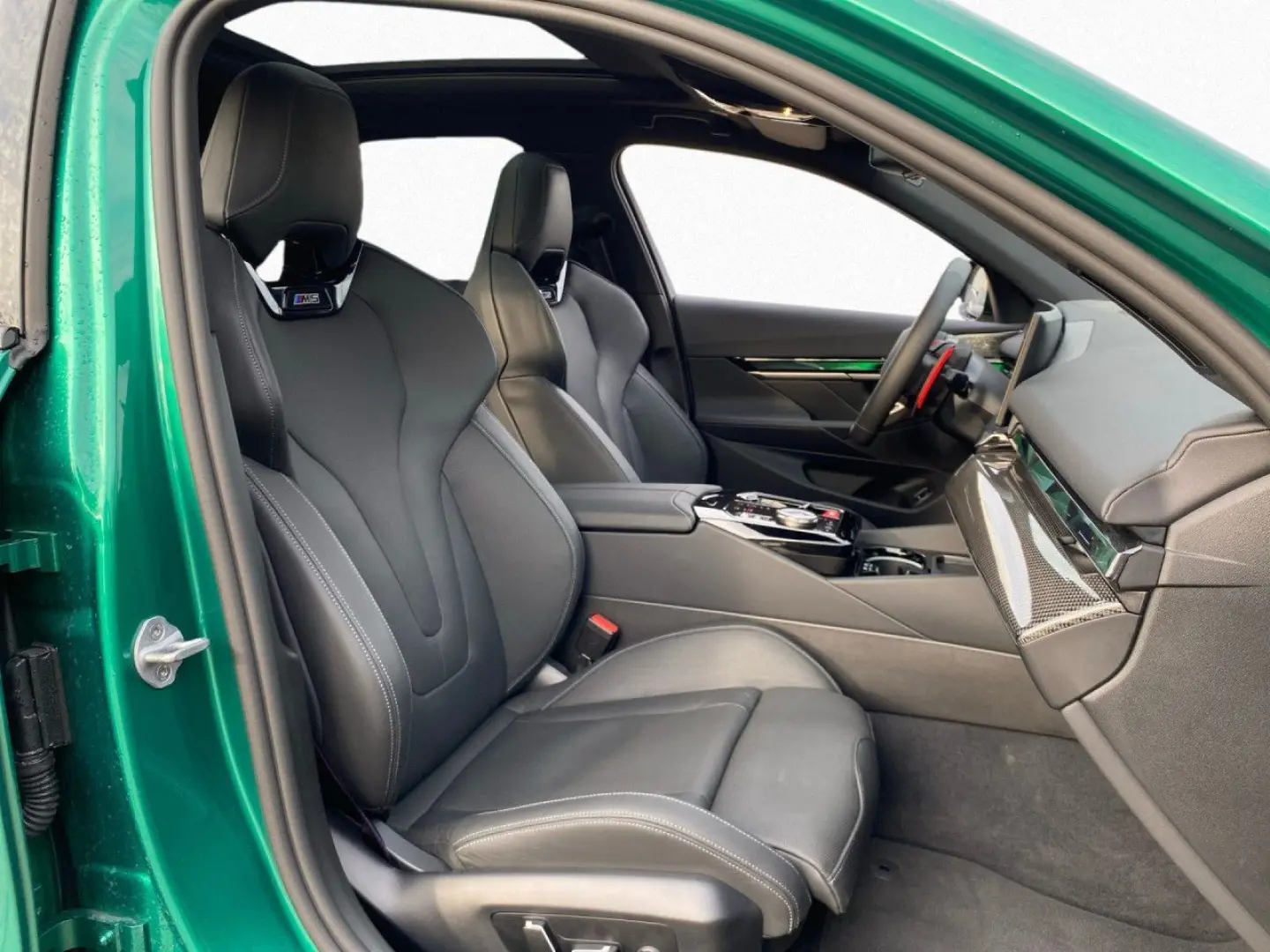 M5 Lim DA PA-Prof HUD B&W Sitzbel Pano Ad-LED 21