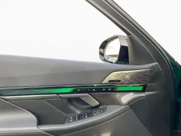 M5 Lim DA PA-Prof HUD B&W Sitzbel Pano Ad-LED 21