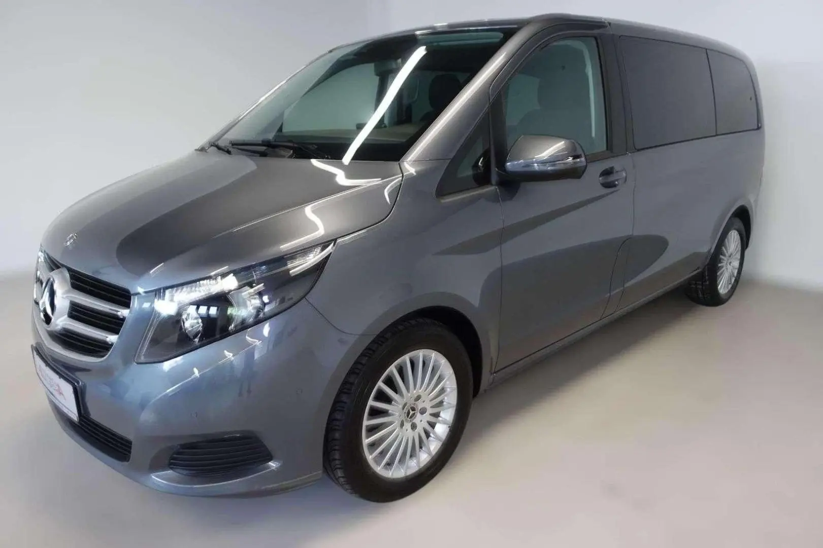 V 220 CDI kompakt Aut. Klimaaut. Sitzhzg. Navi A