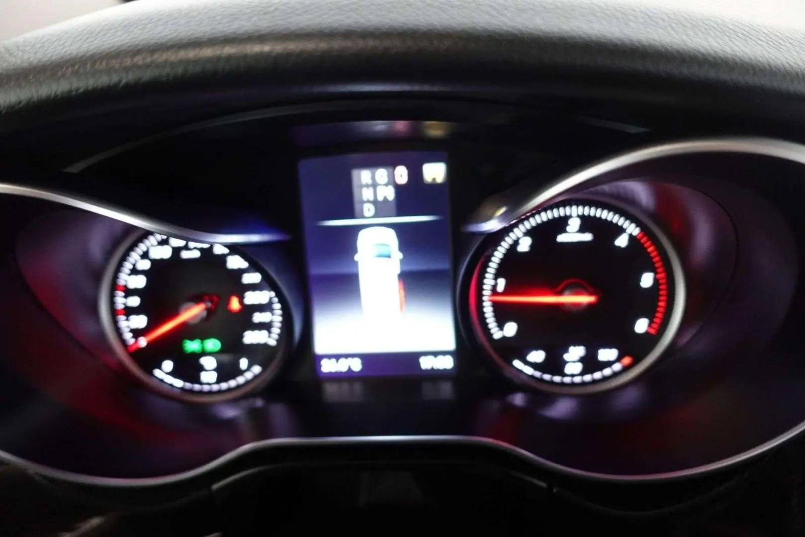 V 220 CDI kompakt Aut. Klimaaut. Sitzhzg. Navi A