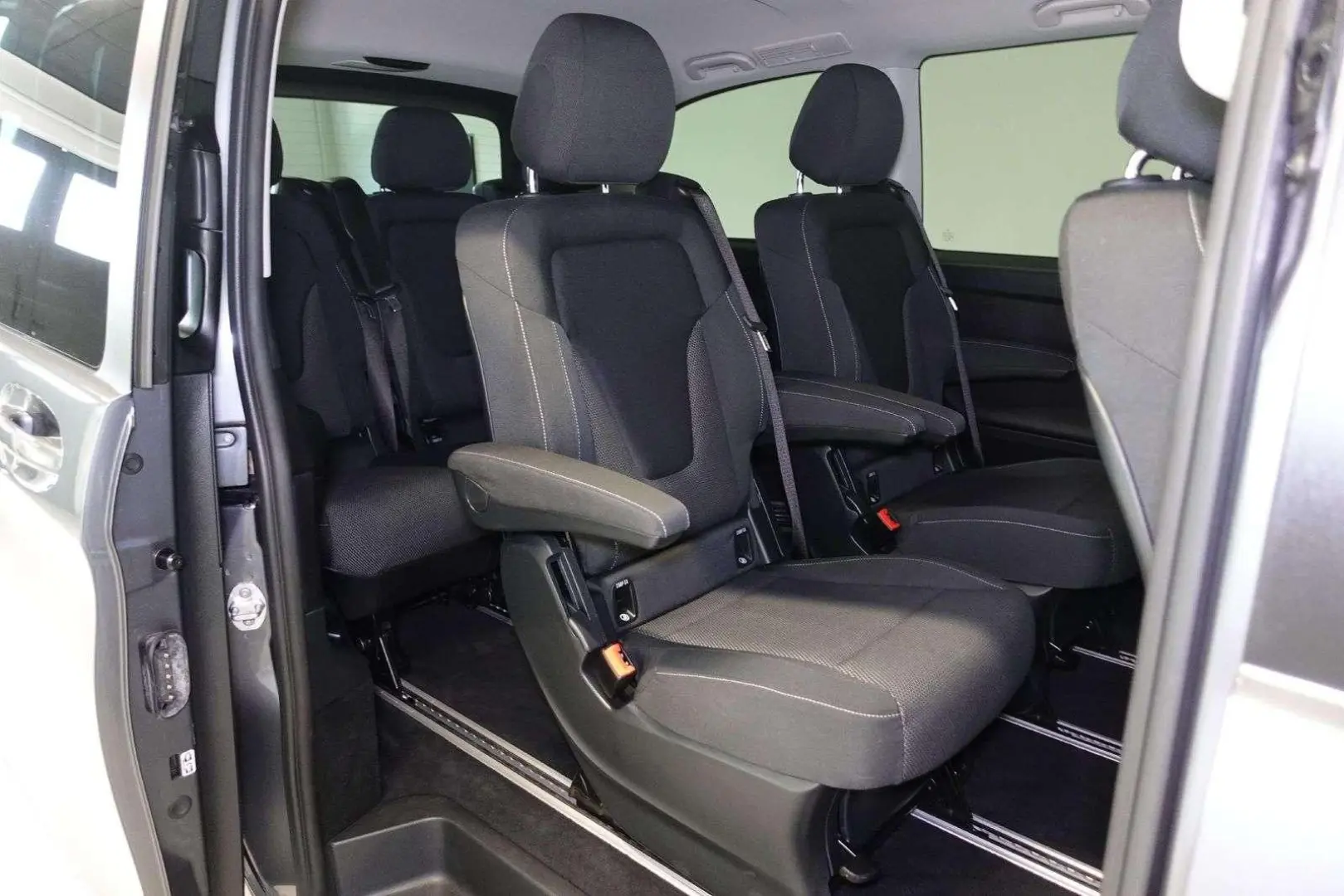 V 220 CDI kompakt Aut. Klimaaut. Sitzhzg. Navi A