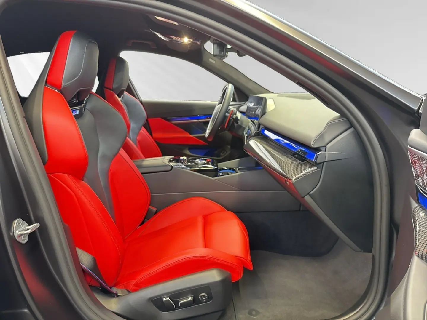 M5 Limousine  FrozenDeepGrey  M-Driver'sPackage