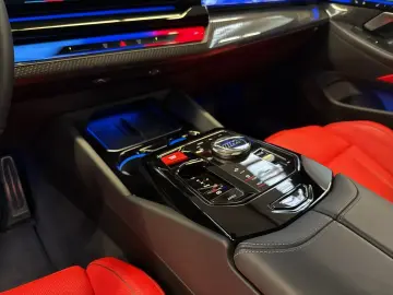 M5 Limousine  FrozenDeepGrey  M-Driver'sPackage