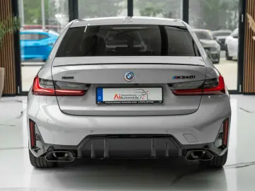 M340i -X-Drive M PERFORMANCE HEAD-UP LED