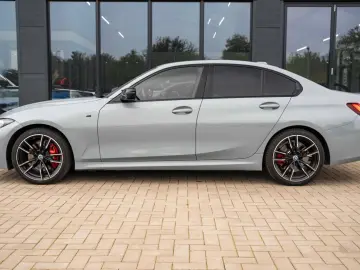 M340i -X-Drive M PERFORMANCE HEAD-UP LED