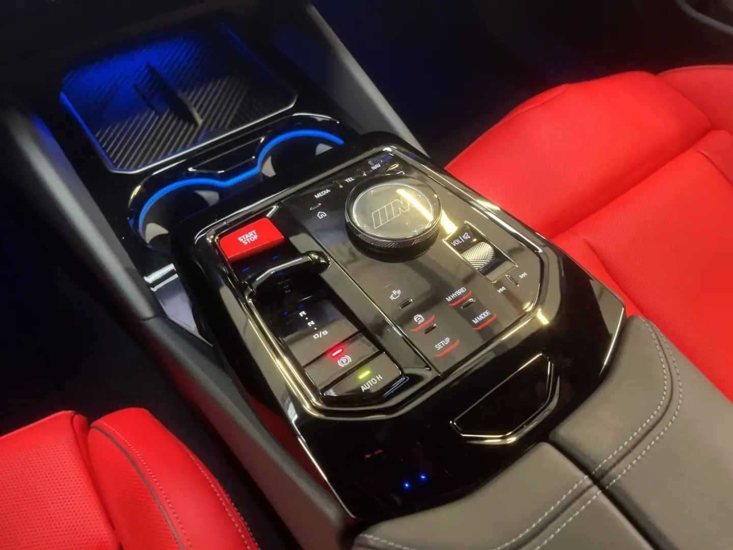 M5 Limousine  € 1.190 Zubehörbonus Frozen Black