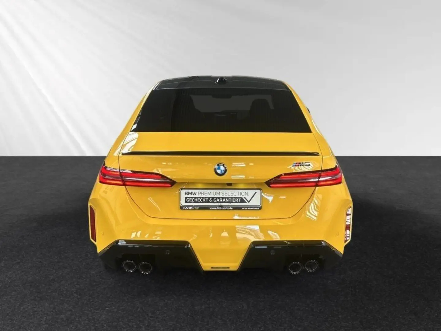 M5 Limousine  € 1.190 Zubehörbonus M Driver'Pack