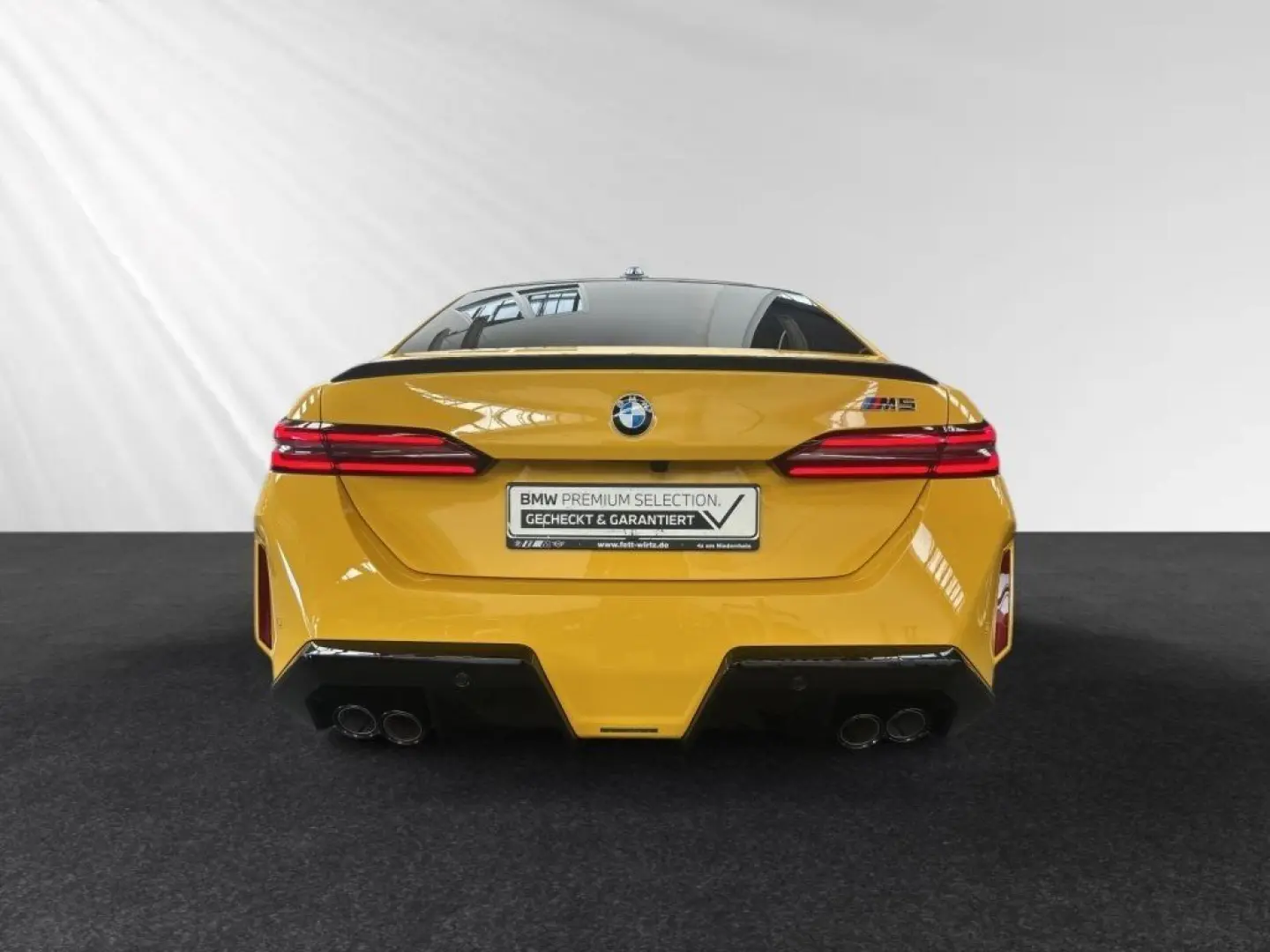 M5 Limousine  € 1.190 Zubehörbonus M Driver'Pack