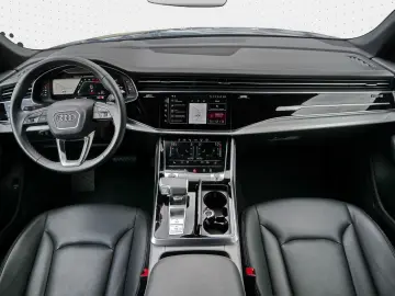 Q8 55 TFSI qu. S line (Ext) AHK Matrix HuD Air