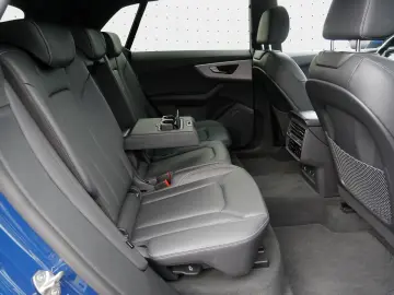 Q8 55 TFSI qu. S line (Ext) AHK Matrix HuD Air
