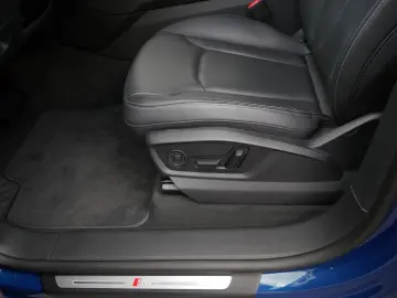 Q8 55 TFSI qu. S line (Ext) AHK Matrix HuD Air