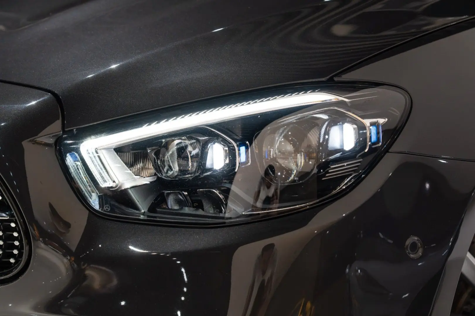 E 450 Coupe 4Mat AMG-LINE BURMES MULTIBEAM 20 LM