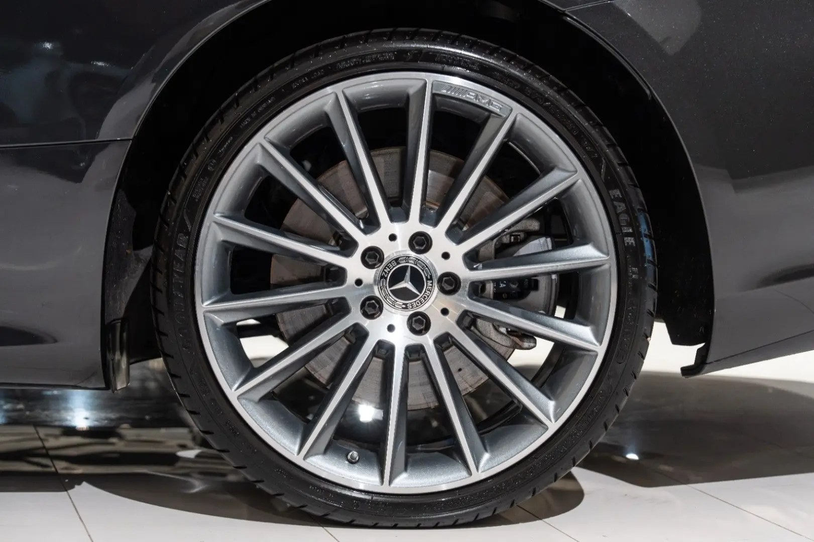 E 450 Coupe 4Mat AMG-LINE BURMES MULTIBEAM 20 LM