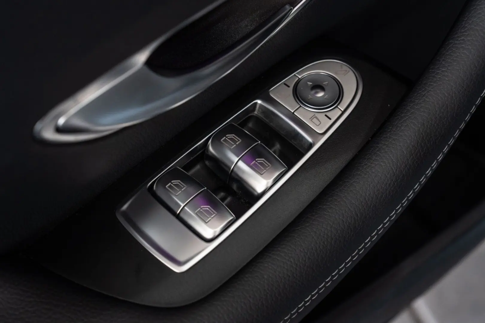 E 450 Coupe 4Mat AMG-LINE BURMES MULTIBEAM 20 LM