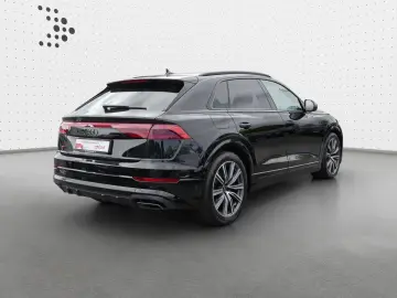 Q8 55 TFSI qu. S line (Ext) AHK Matrix HuD Air