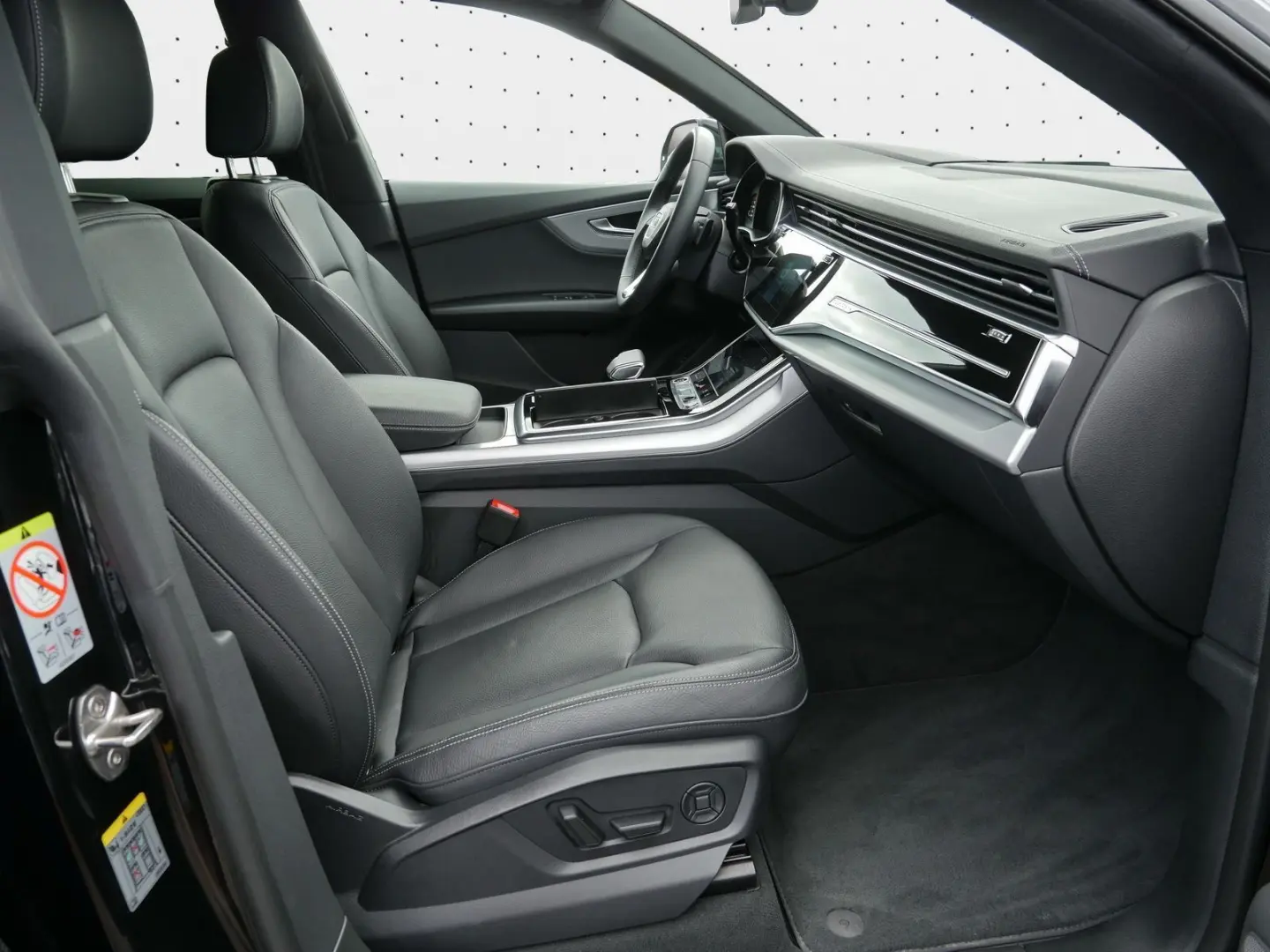 Q8 55 TFSI qu. S line (Ext) AHK Matrix HuD Air