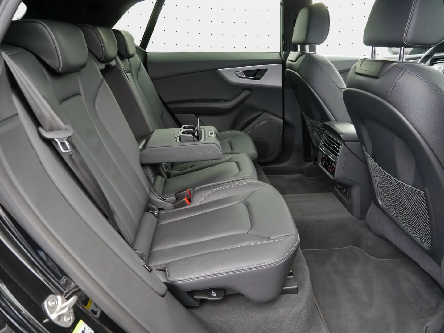 Q8 55 TFSI qu. S line (Ext) AHK Matrix HuD Air