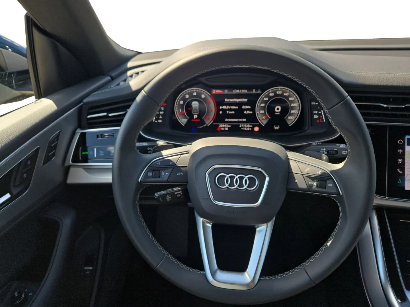 Q8 S line 55 TFSI MATRIX 360 KAM LUFT AHK HUD ST