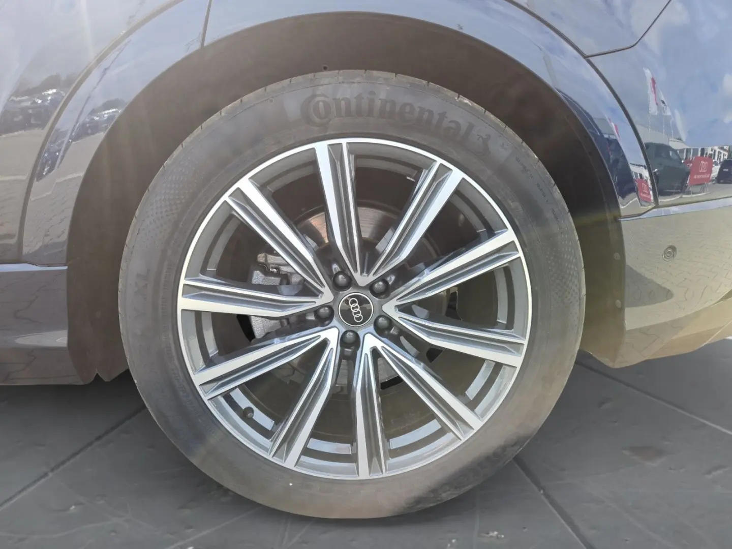 Q8 S line 55 TFSI MATRIX 360 KAM LUFT AHK HUD ST