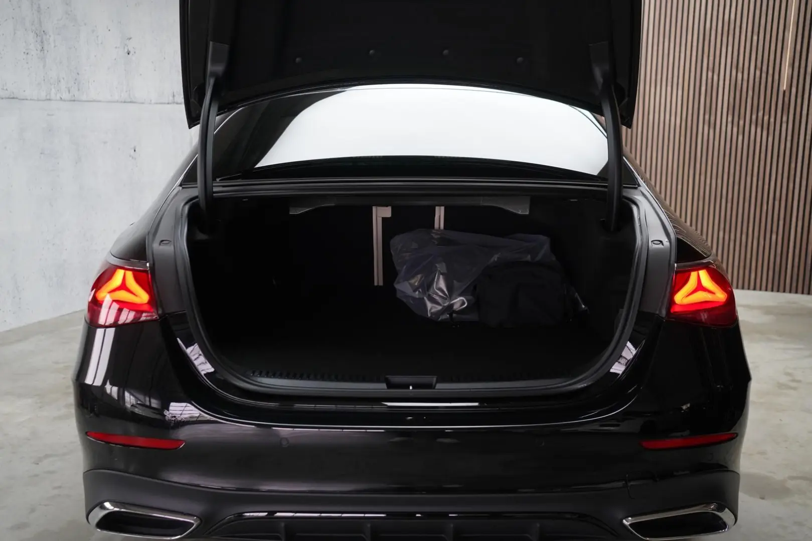 E300de AMG Advanced Plus   HyperScreen   Digital