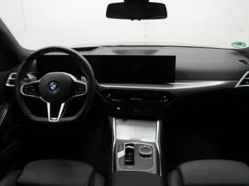 330e M SPORT PRO ACC 360 AHK 19  LCPro erwShadow