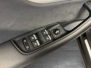 Q8 50 quattro S LINE BLACKPAK AHK 360 CAM LM22