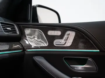 GLE 63 AMG S 4M PANO TRITTBR. NIGHT CARBON PERFO