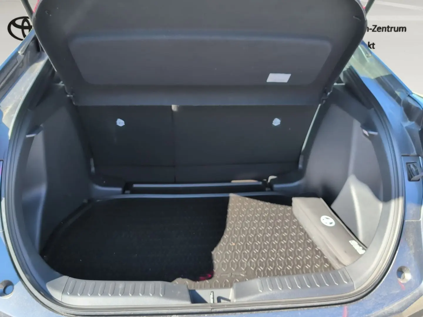 C-HR Hybrid Business Edition 1.8 EU6d-T Navi LED