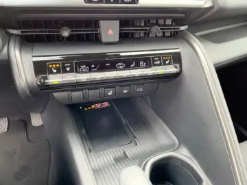 C-HR 1.8 Hybrid Team D Navi KAM DAB SHZ el.Heck