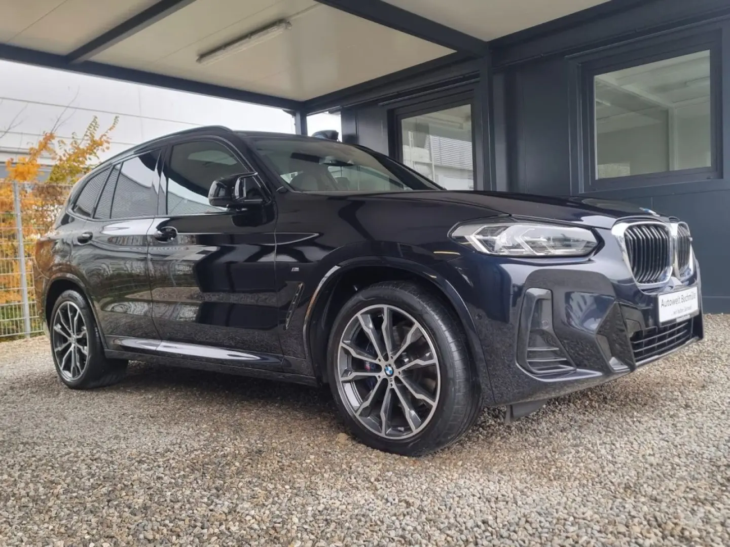 X3 M40d PANO AHK LED KAMERA LEDER HIFI DAB KESSY