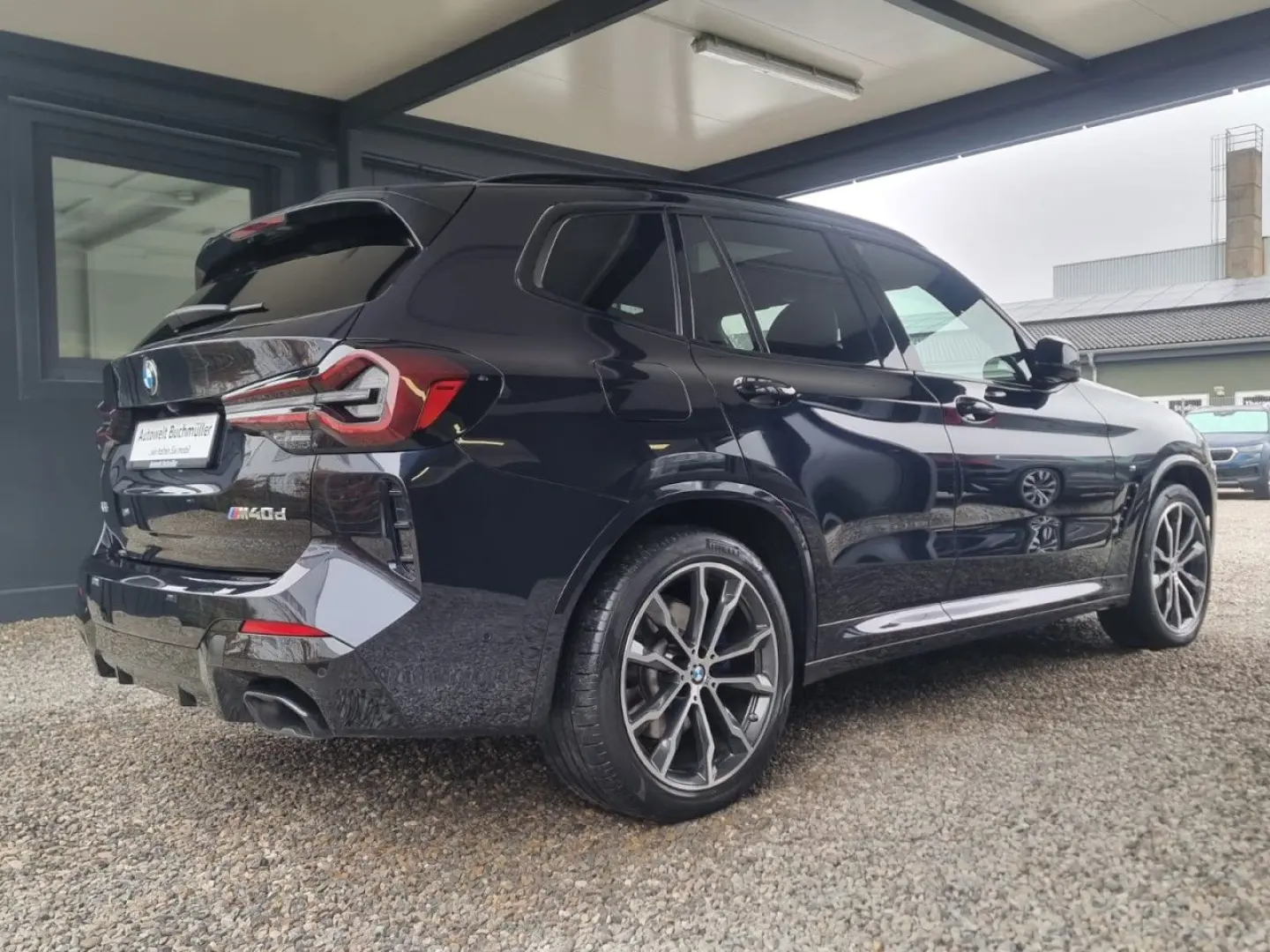 X3 M40d PANO AHK LED KAMERA LEDER HIFI DAB KESSY