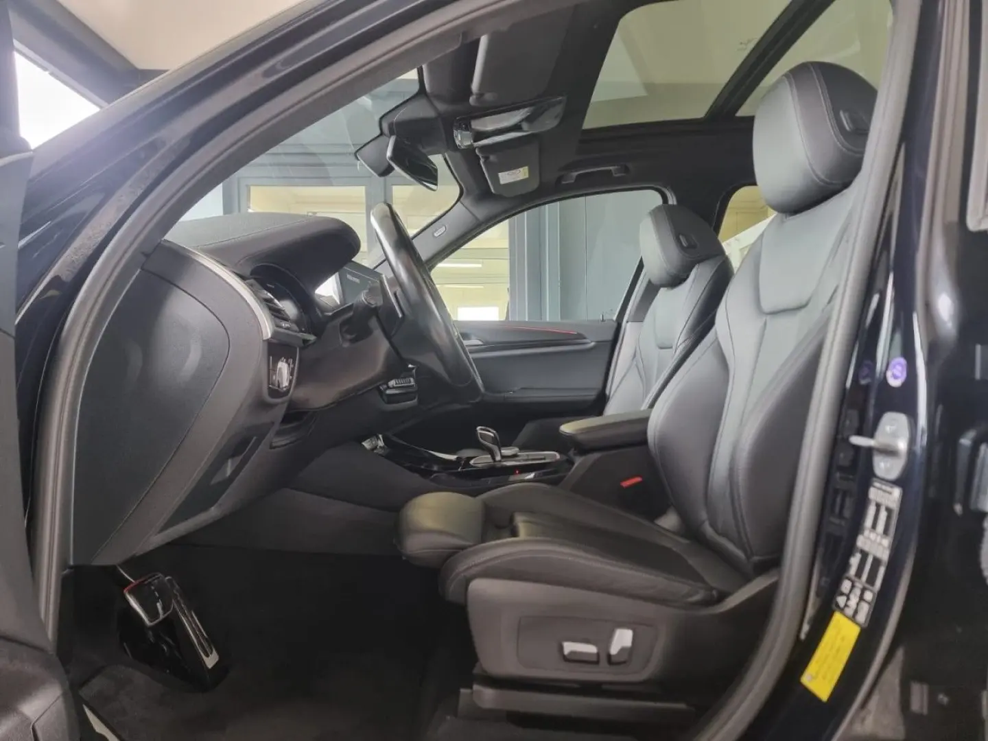 X3 M40d PANO AHK LED KAMERA LEDER HIFI DAB KESSY