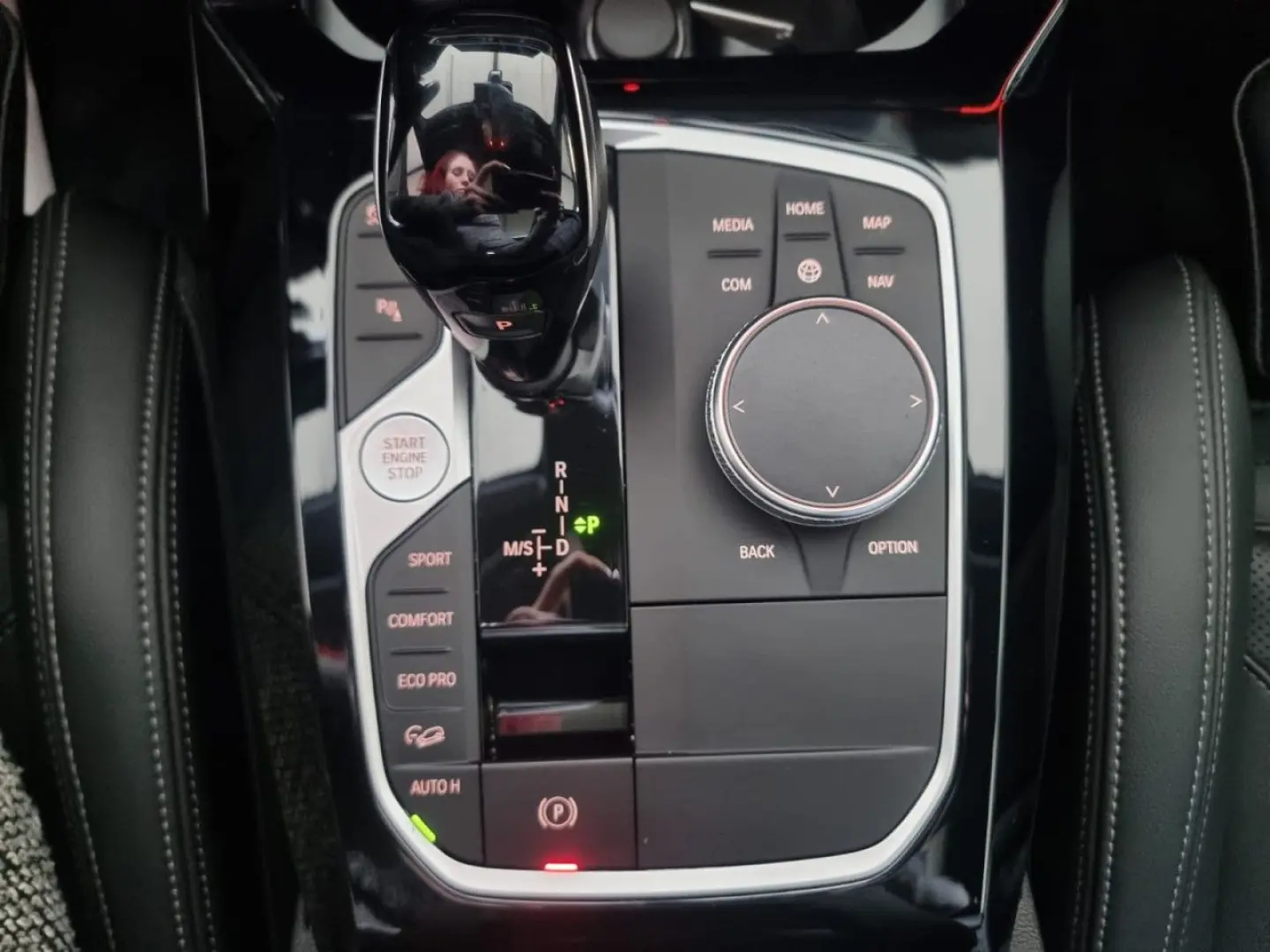 X3 M40d PANO AHK LED KAMERA LEDER HIFI DAB KESSY