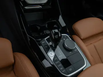 X3 xD30d M Sport Panoram Kamera DAB HiFi AHK 21