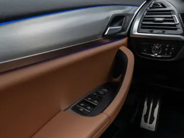 X3 xD30d M Sport Panoram Kamera DAB HiFi AHK 21