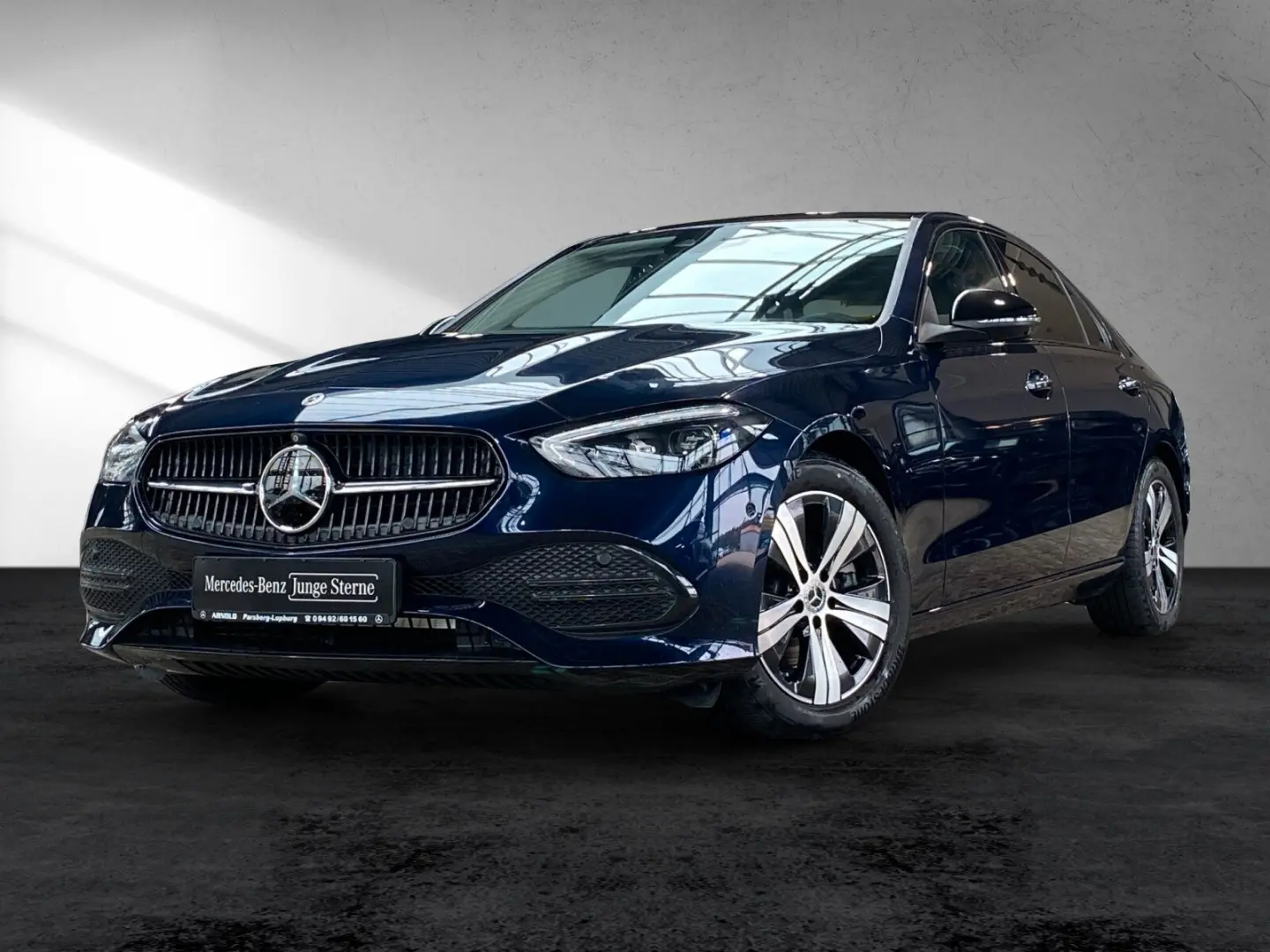 C 200 d Avantgarde Night Distr Pano HUD 360  AHK