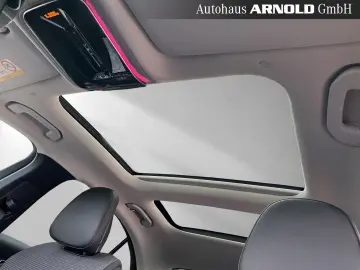 C 200 d Avantgarde Night Distr Pano HUD 360  AHK