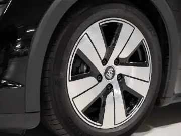 Taycan 4 Cross Turismo