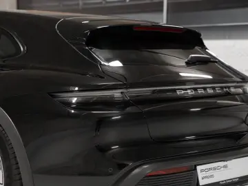 Taycan 4 Cross Turismo