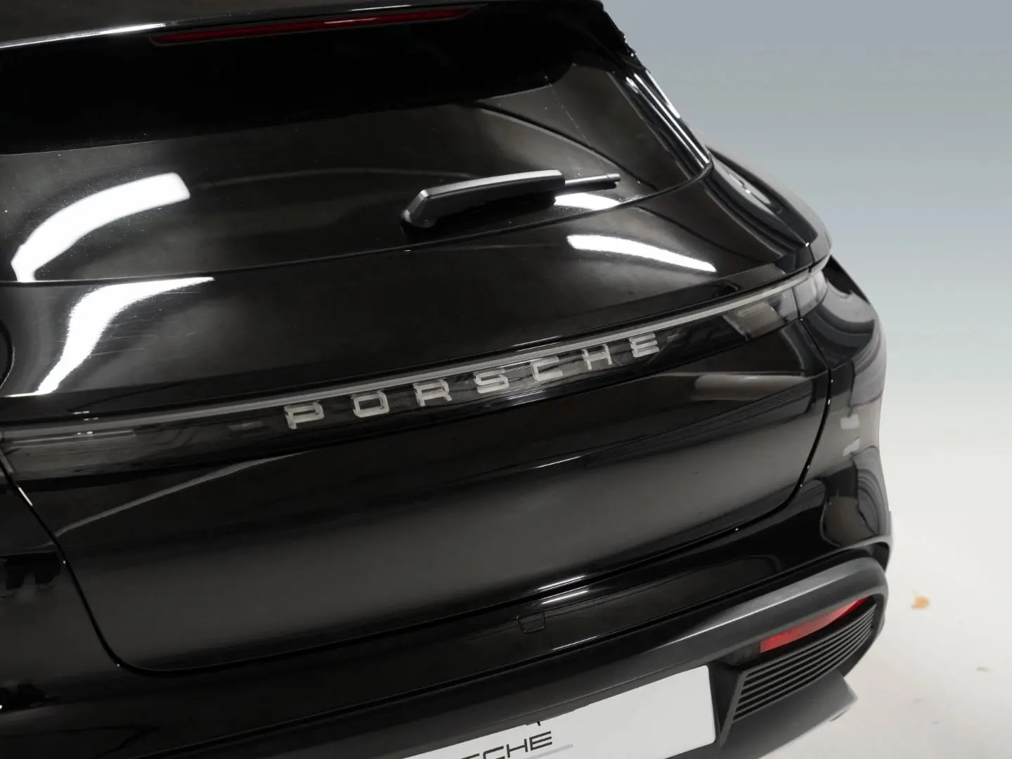 Taycan 4 Cross Turismo