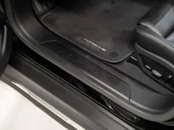 Taycan 4 Cross Turismo