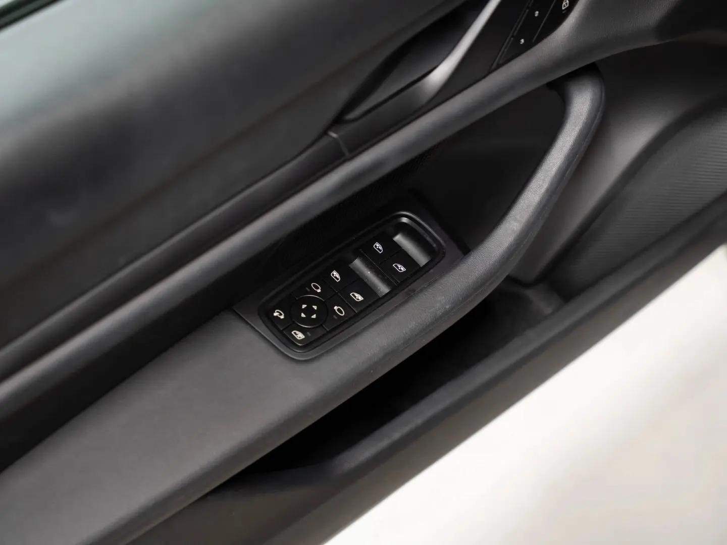 Taycan 4 Cross Turismo