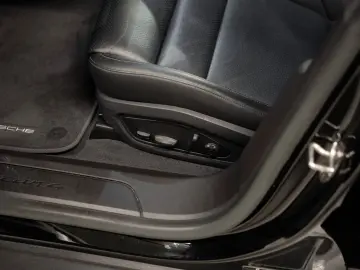 Taycan 4 Cross Turismo