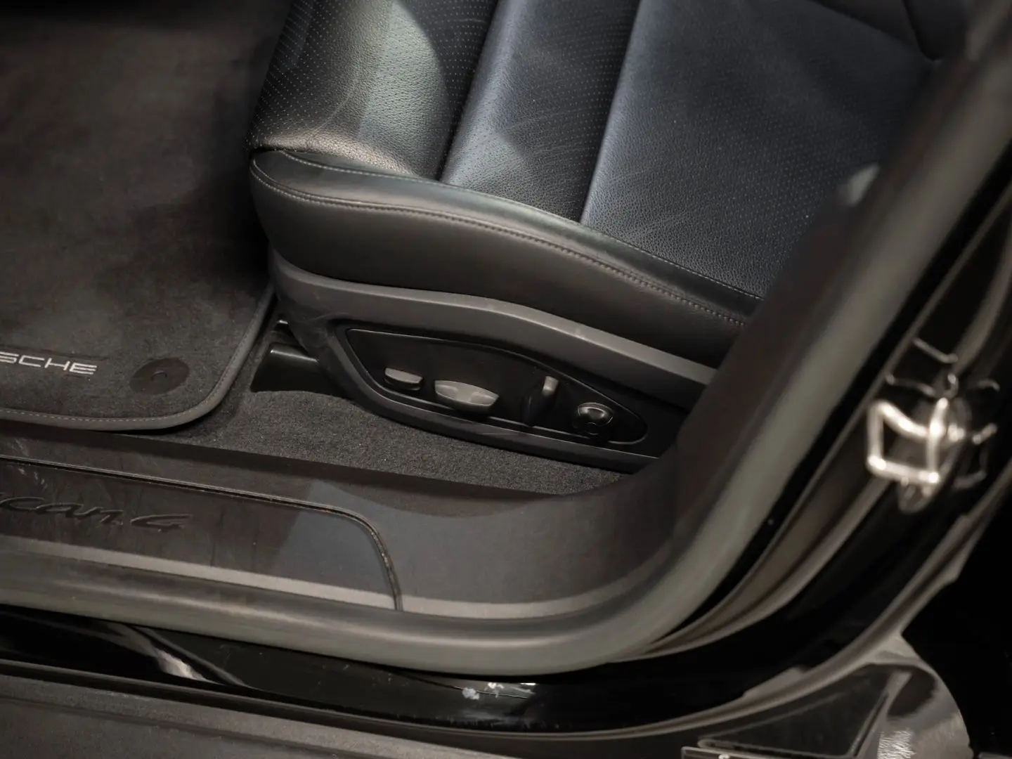 Taycan 4 Cross Turismo