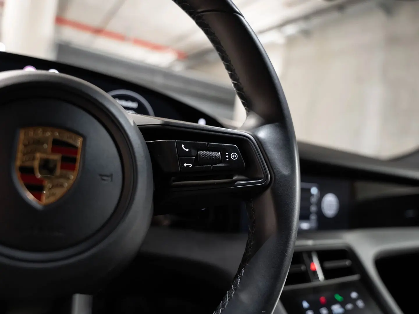 Taycan 4 Cross Turismo