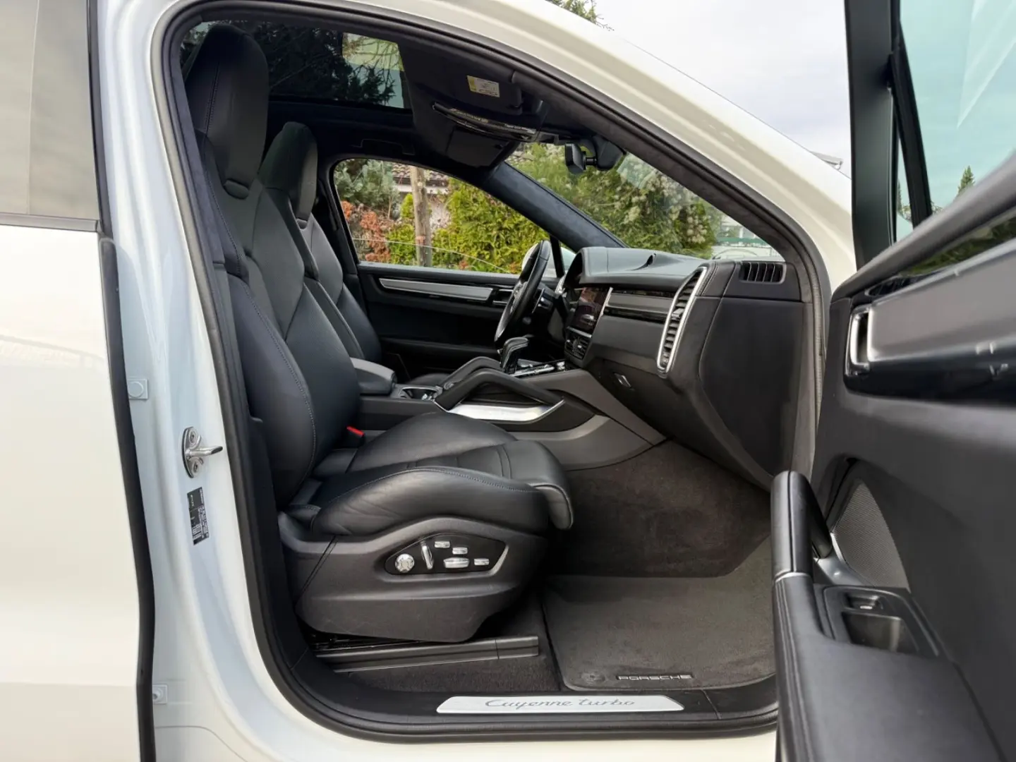 Cayenne Coupe Turbo EXCKLUSIVE APPROVED LUFT AHK